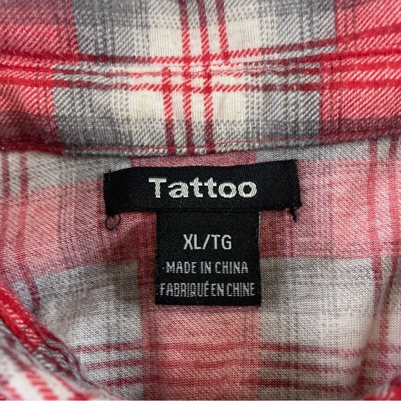 Tattoo Women's Red White Plaid Button Up Short Sleeve Size XL - Picture 6 of 12